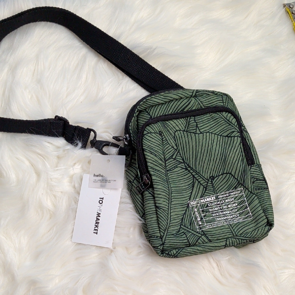 To The Market Green Leaf Patterned Crossbody Bag